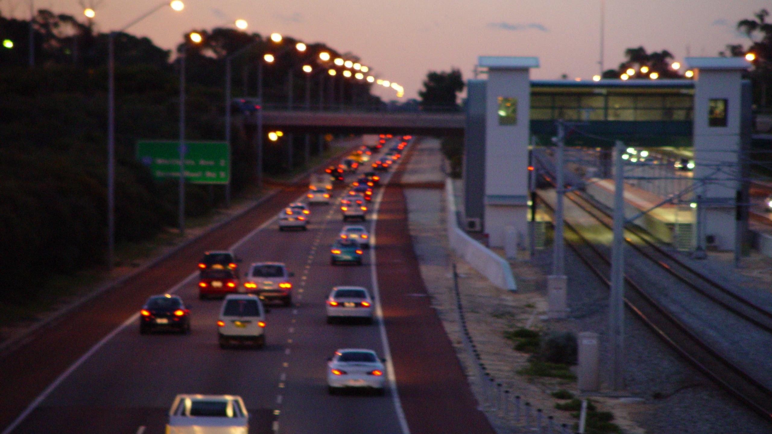 Gęsty ruch na autostradzie