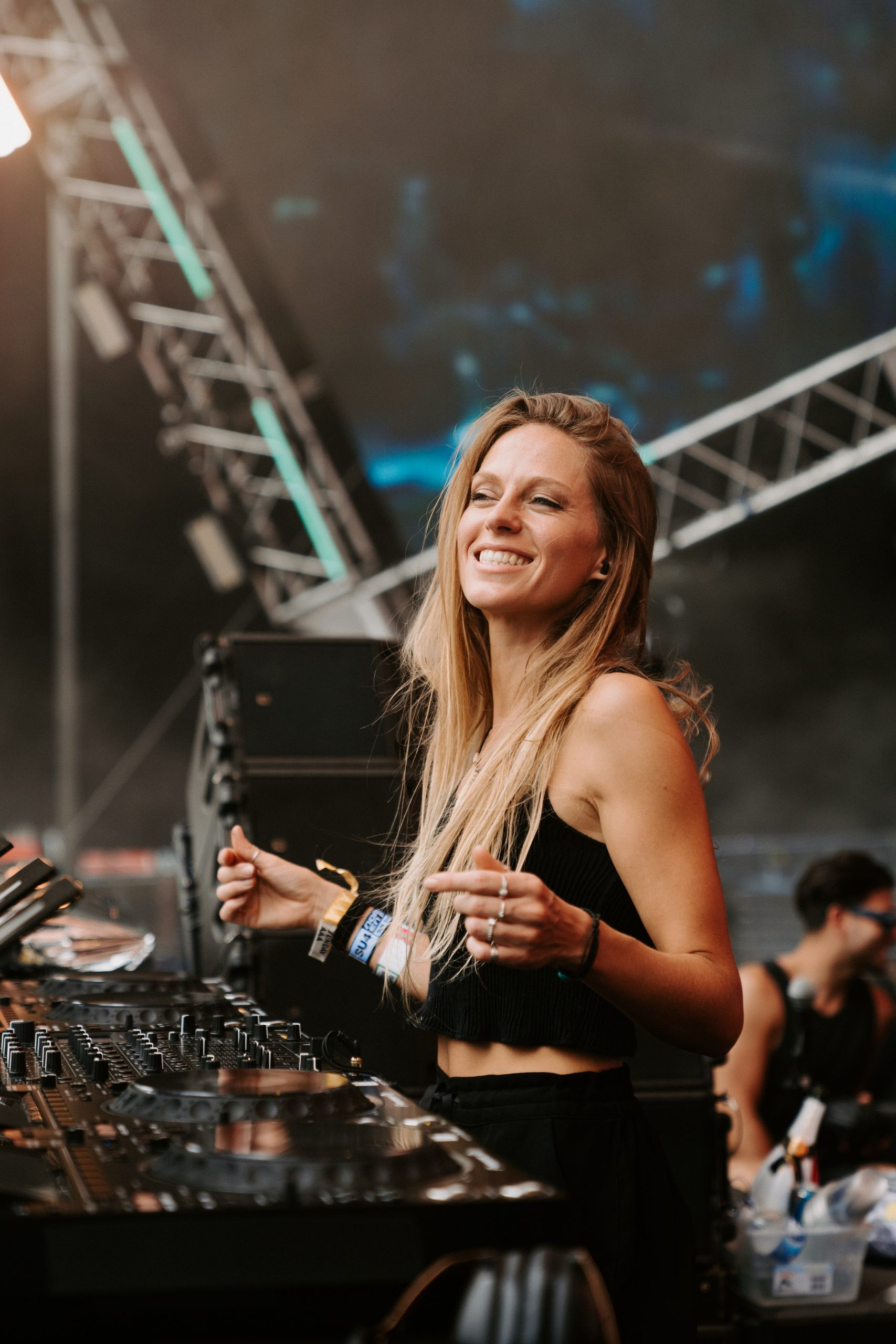 Nora En Pure